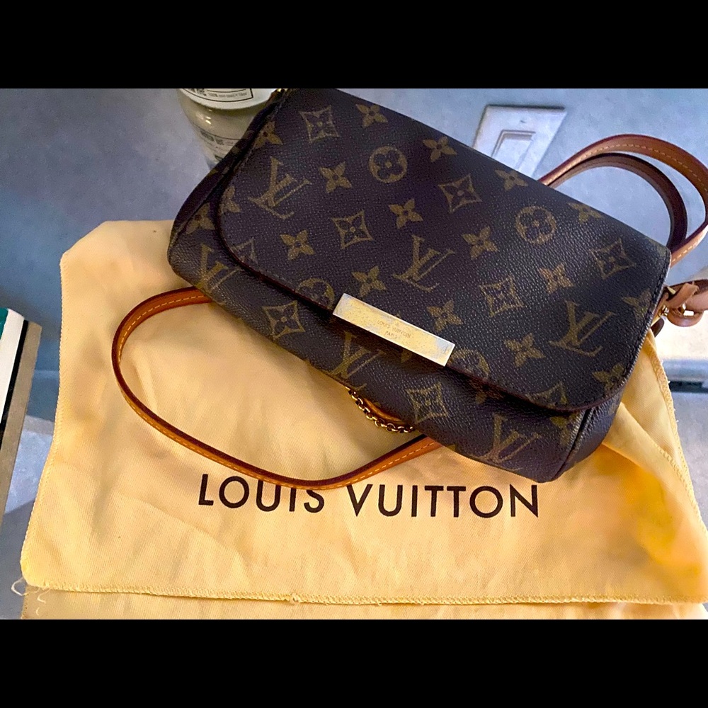 Louis Vuitton Monogram Favorite PM